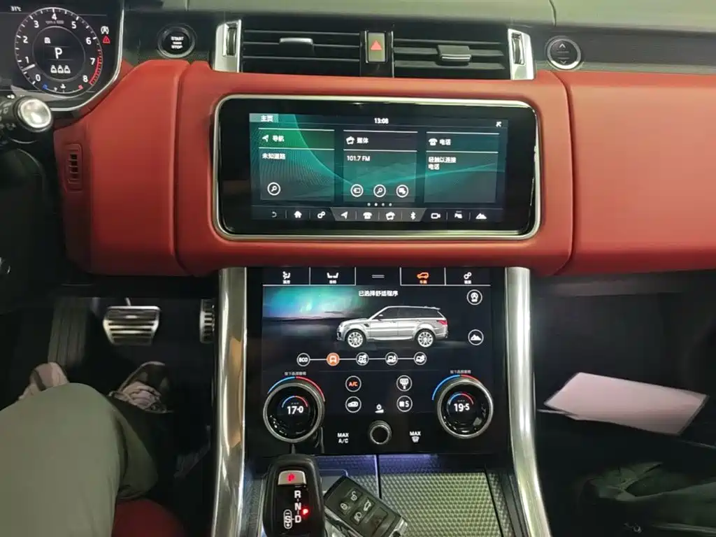 Land Rover Range Rover Sport 2019 — фото 13