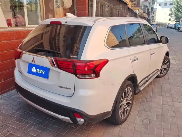 Mitsubishi Outlander 2018