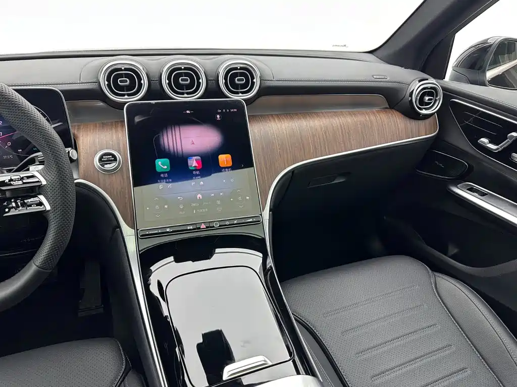 Mercedes-Benz GLC 2025 — фото 15