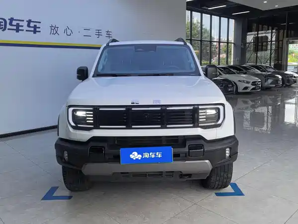 BAIC BJ40 Extended Range 2025