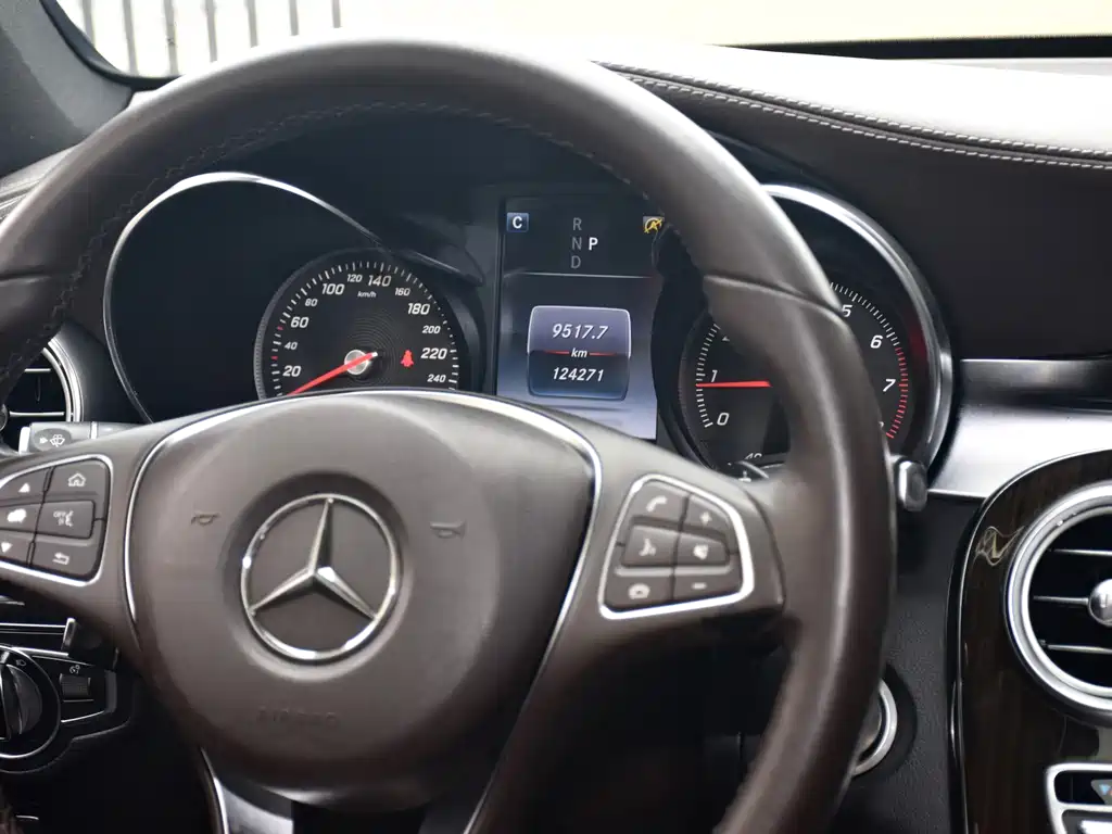 Mercedes-Benz GLC 2016