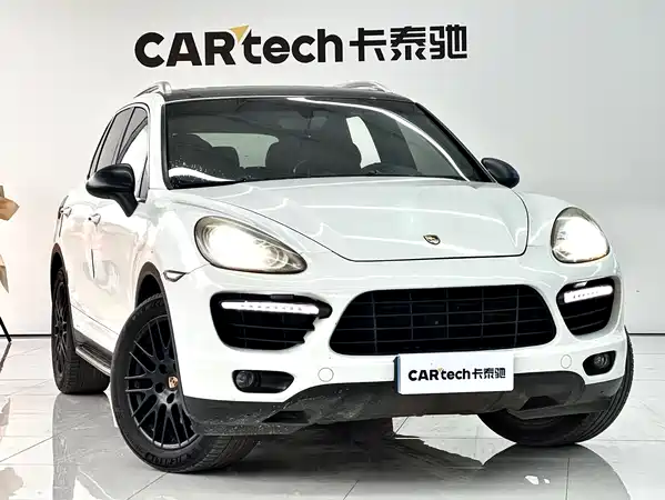 Porsche Cayenne 2011