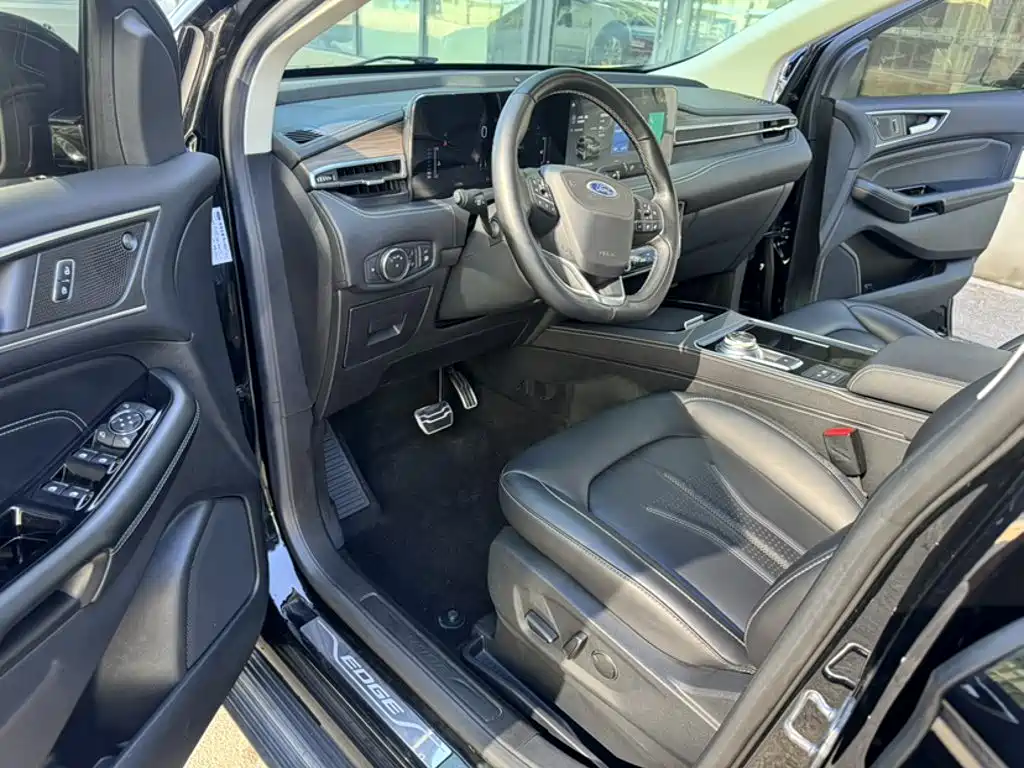 Ford Edge 2021 — фото 14