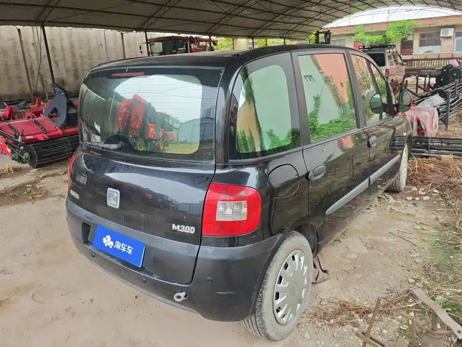 Zotye Zotye M300 2015 — фото 3