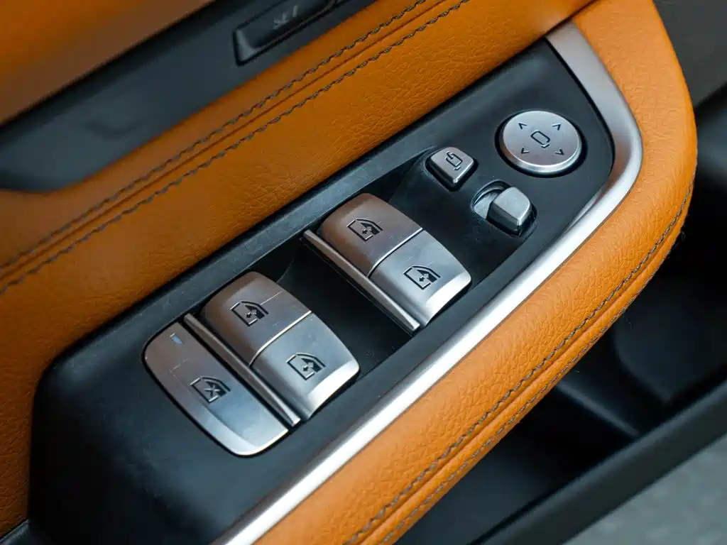 BMW 6 Series GT 2022 — фото 22