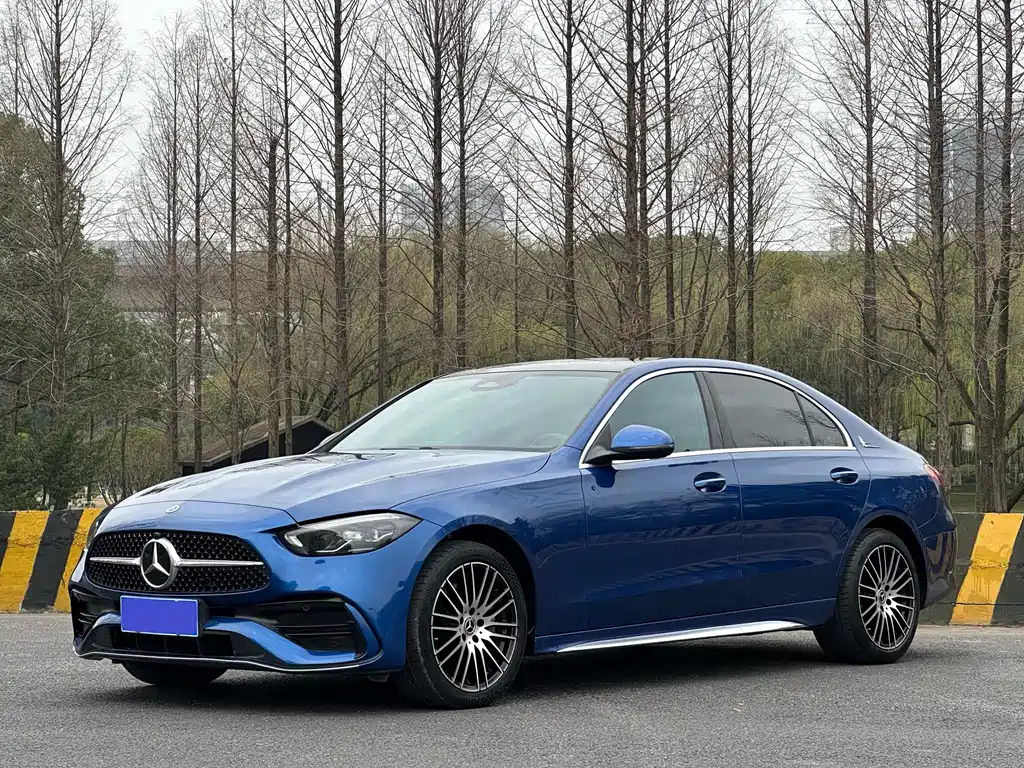 Mercedes-Benz C-Class 2022