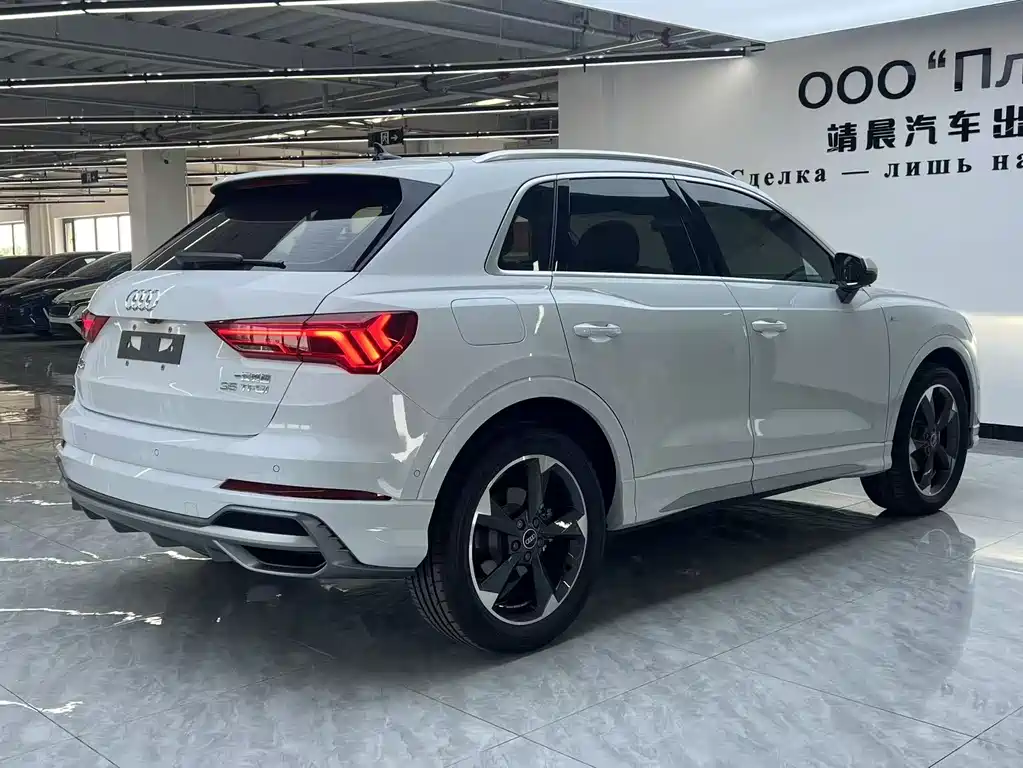 Audi Q3 2023 — фото 6