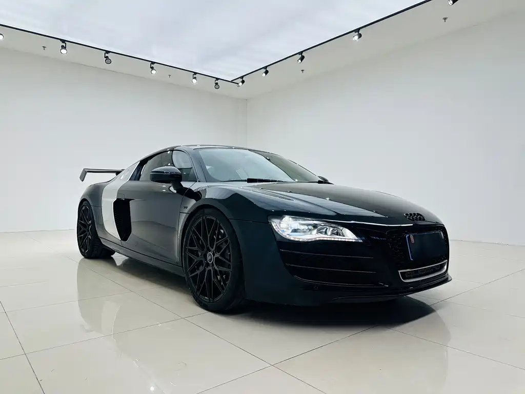Audi R8 2014