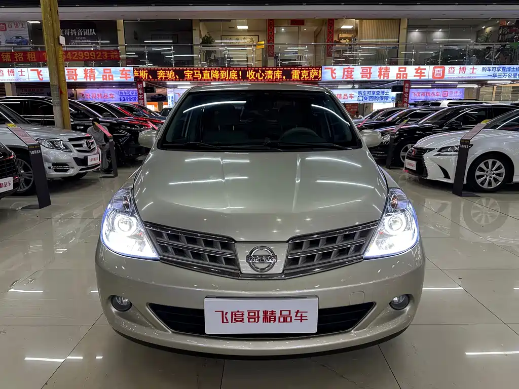 Nissan Tiida 2009