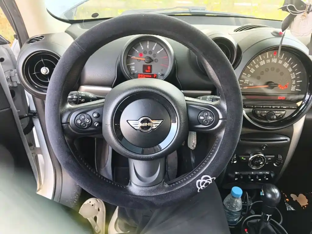 MINI Countryman 2016 — фото 11