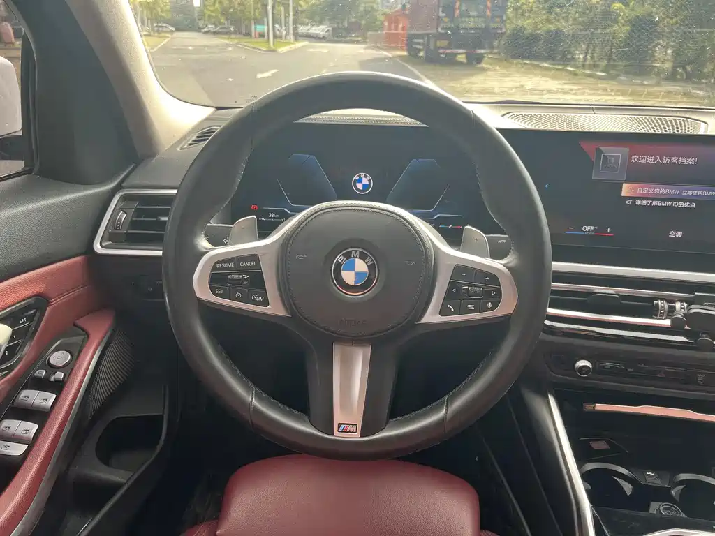 BMW 3 Series 2023 — фото 14