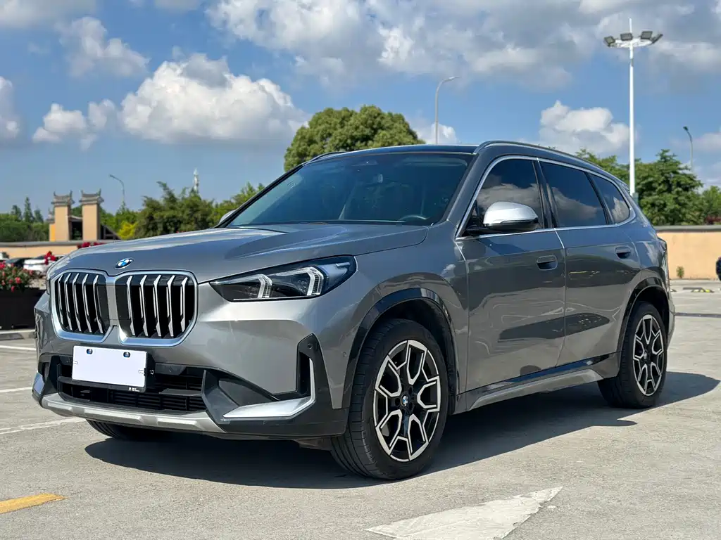 BMW X1 2023 — фото 1