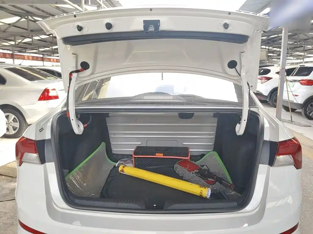 Skoda Rapid 2020 — фото 19