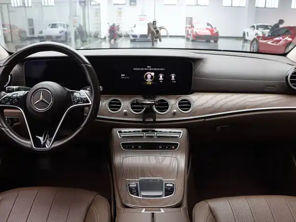 Mercedes-Benz E-Class 2021
