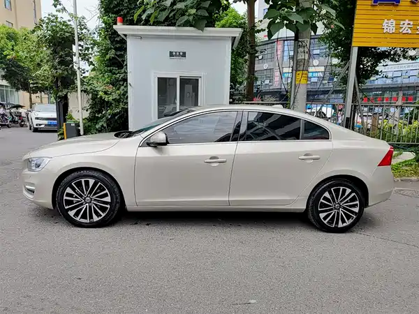 Volvo S60 2018