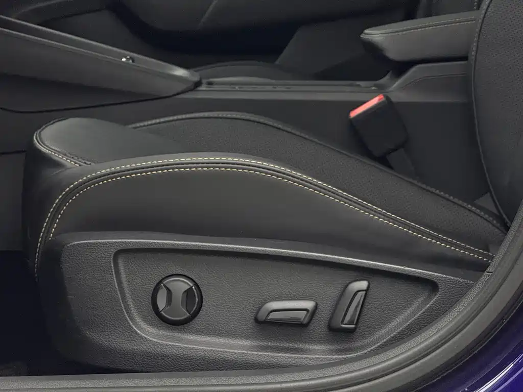 Skoda Octavia 2021 — фото 21