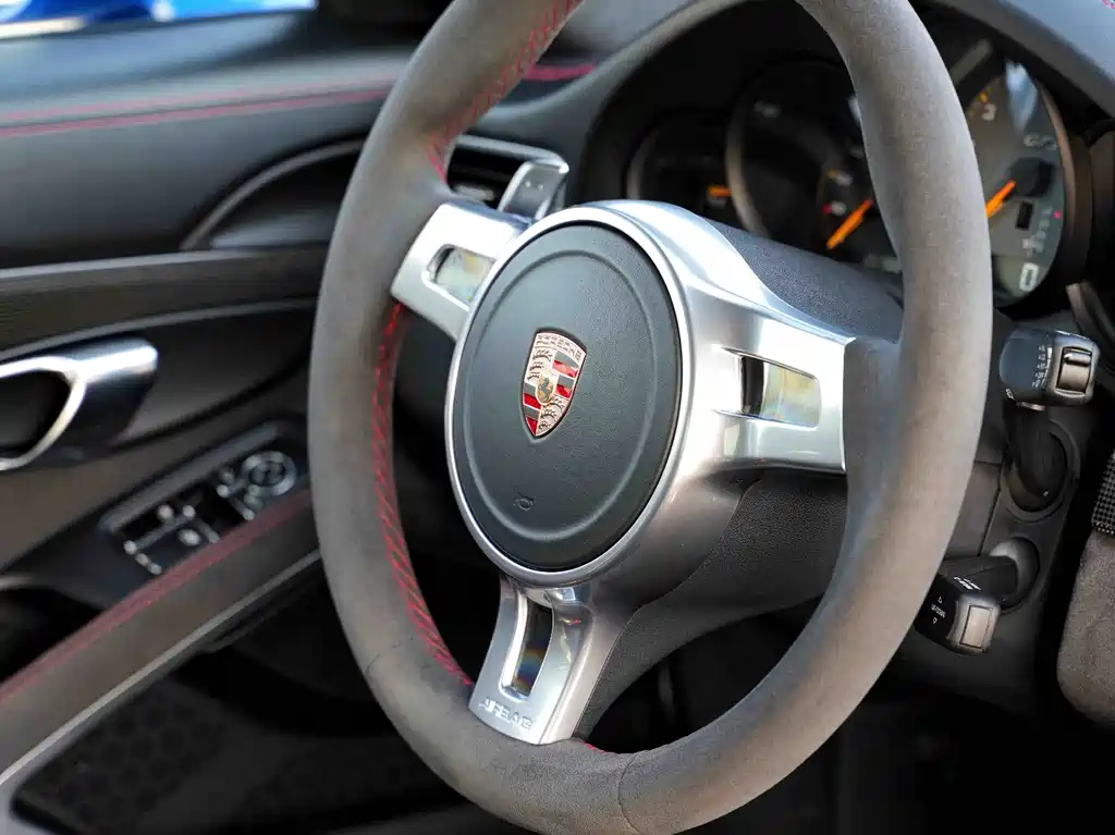 Porsche 911 2015 — фото 14