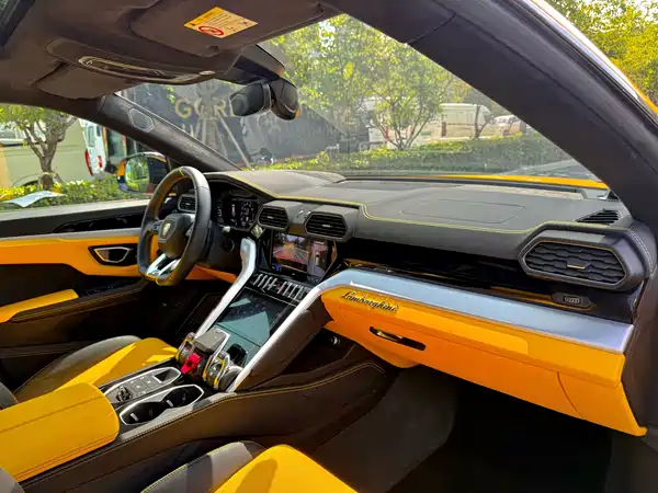 Lamborghini Urus 2023