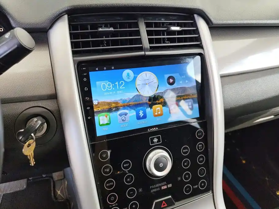 Ford Edge 2015 — фото 13