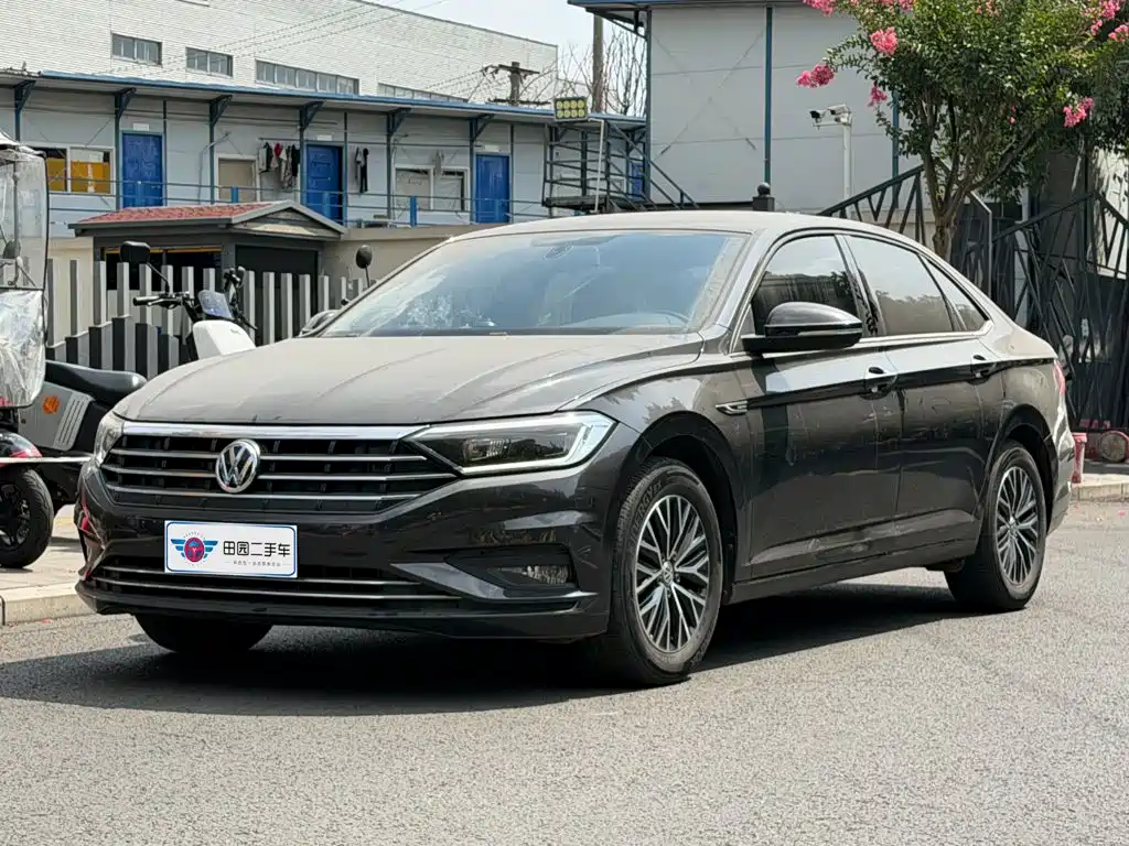 Volkswagen Sagitar 2021