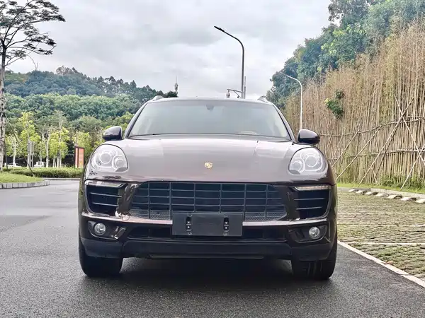 Porsche Macan 2015