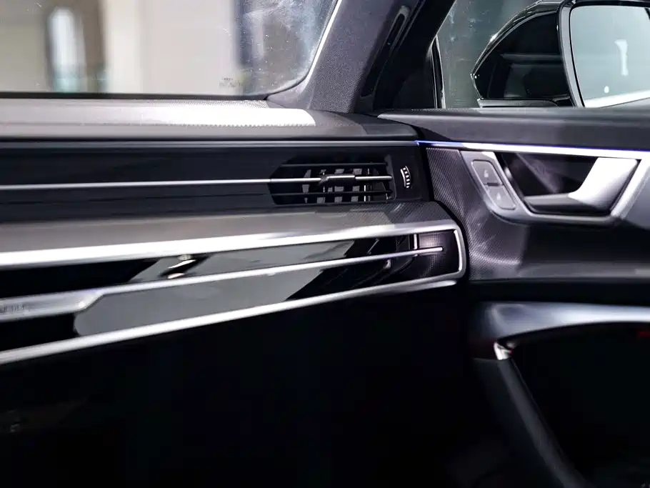 Audi A6L 2025 — фото 27