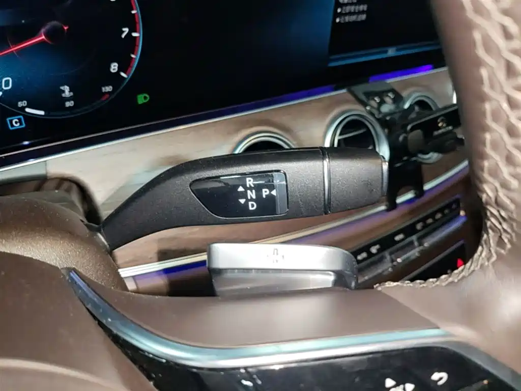 Mercedes-Benz E-Class 2023 — фото 14