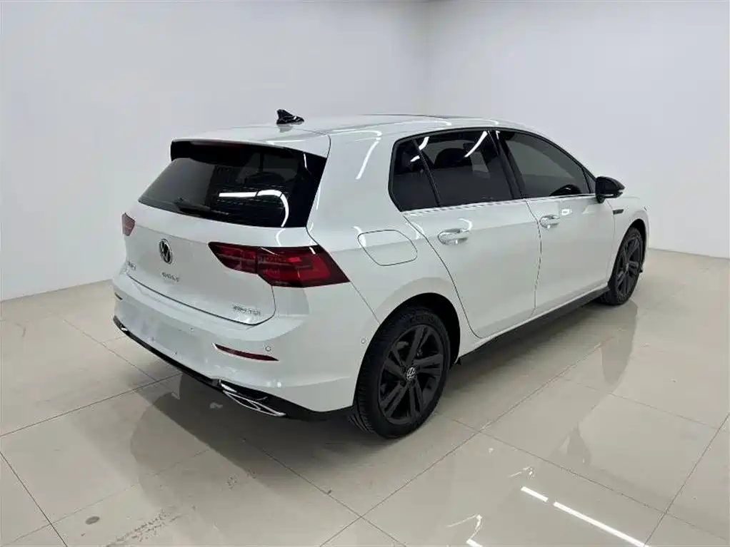 Volkswagen Golf 2022