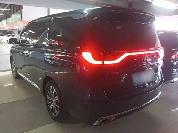GAC Trumpchi M8 2018