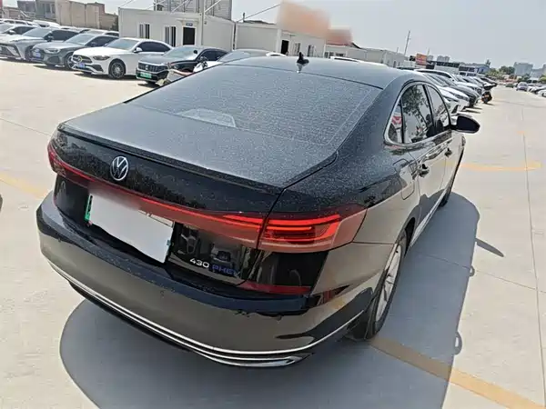 Volkswagen Passat Plug-In Hybrid 2022