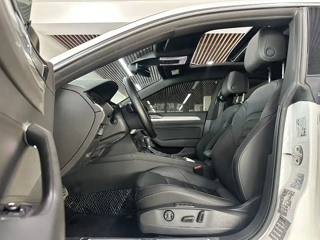 Volkswagen CC 2020 — фото 10