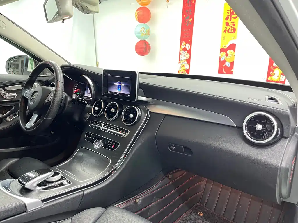 Mercedes-Benz C-Class 2018 — фото 22