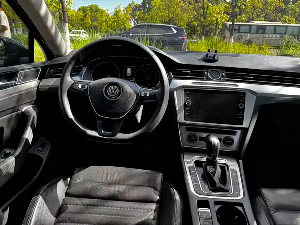 Volkswagen Viloran 2018