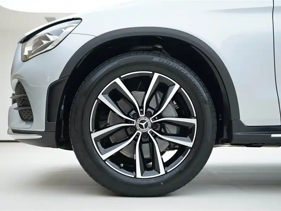 Mercedes-Benz GLC 2021 — фото 15