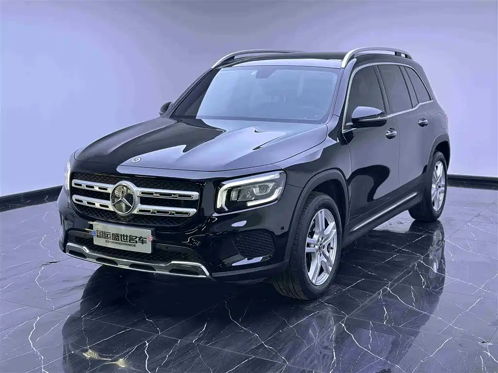 Mercedes-Benz GLB 2023 — фото 1