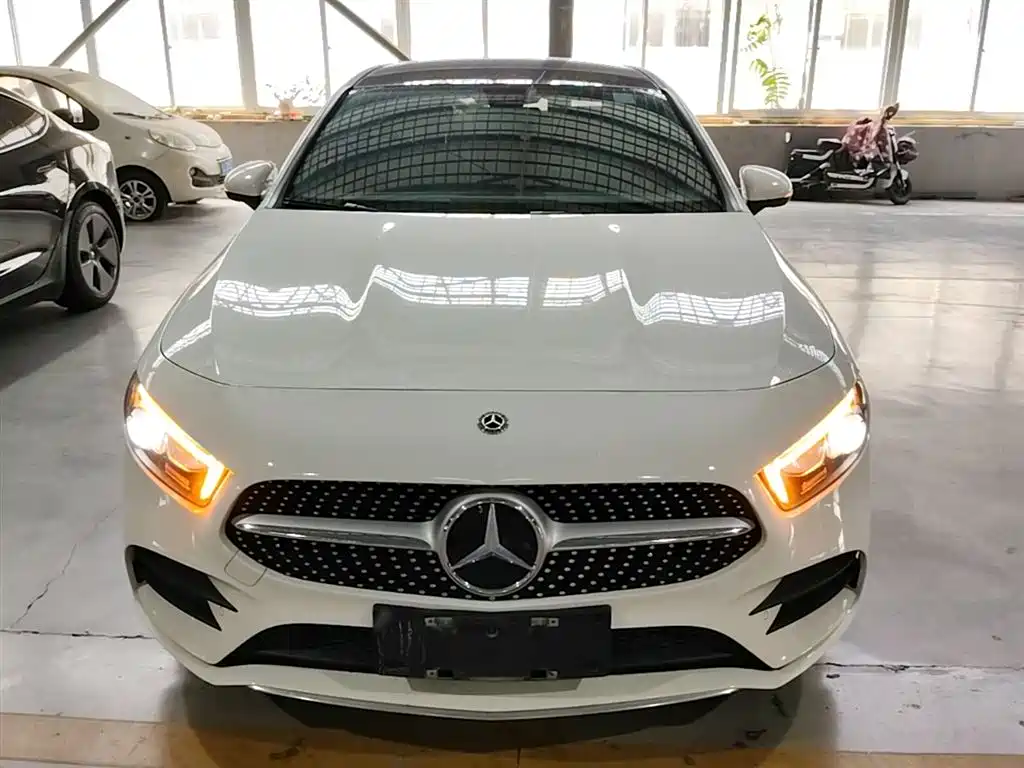 Mercedes-Benz A-Class 2020 — фото 3