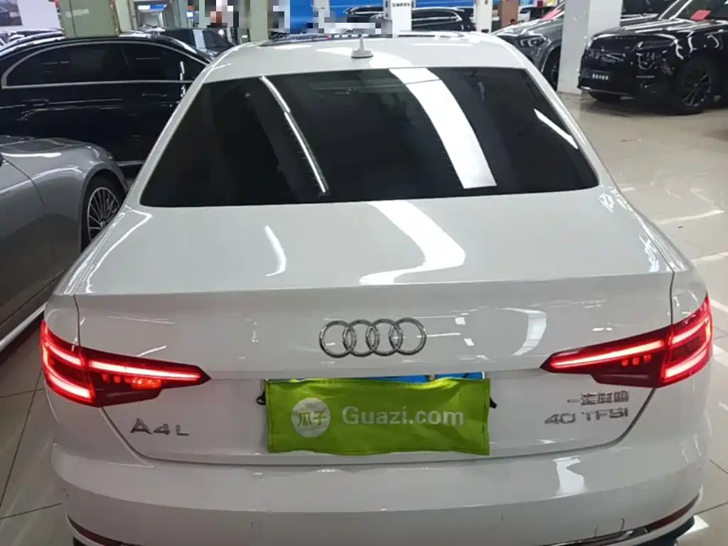 Audi A4L 2020