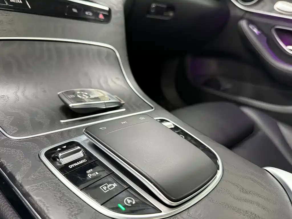 Mercedes-Benz C-Class 2019 — фото 11