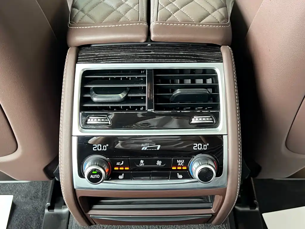 BMW 7 Series 2022 — фото 15