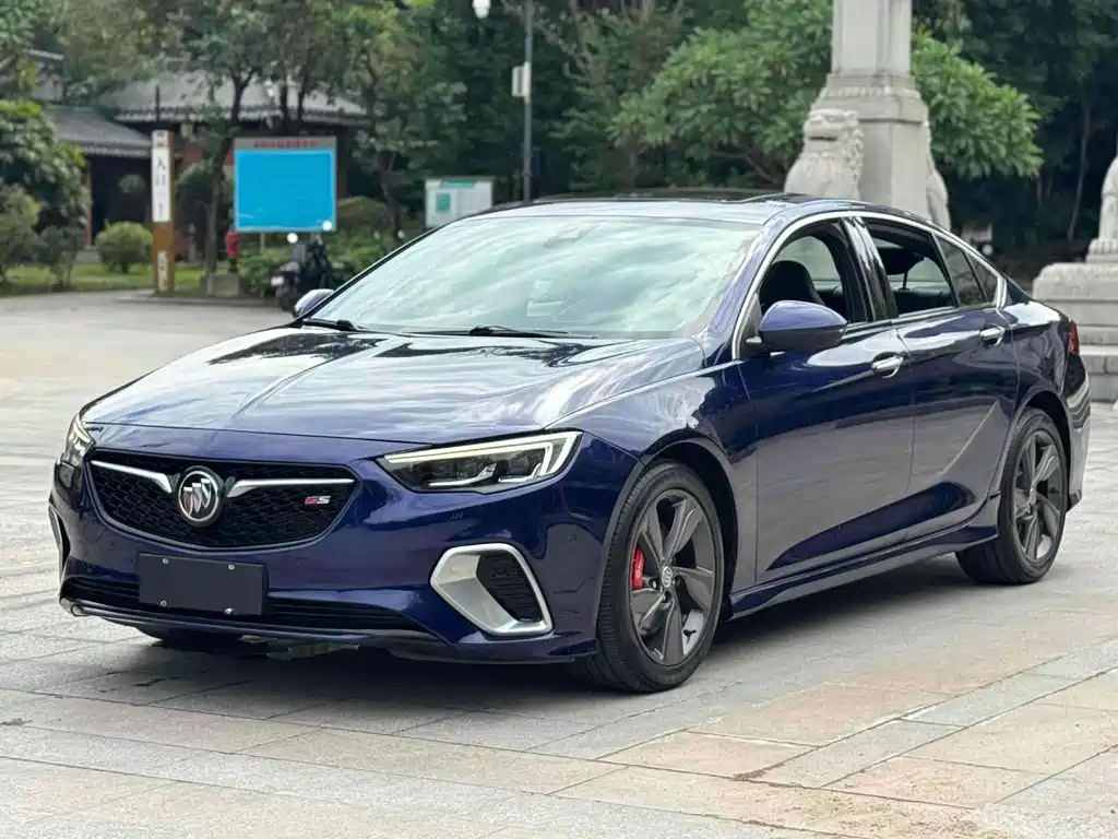 Buick Regal 2018 — фото 1