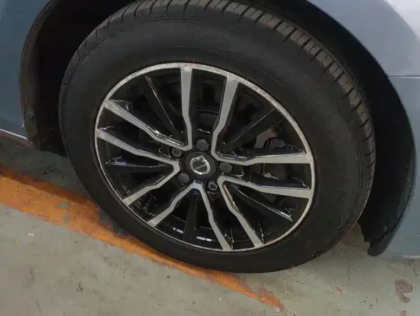 Volvo V40 2018