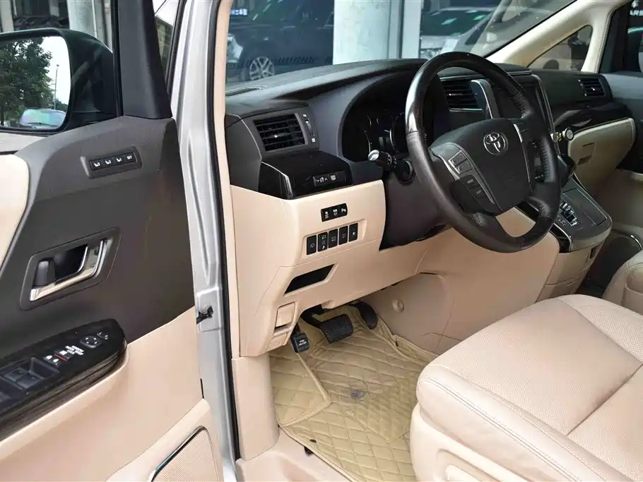 Toyota Alphard 2013 — фото 6