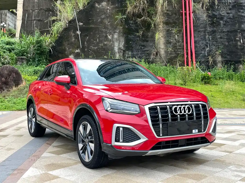 Audi Q2L 2022 — фото 3