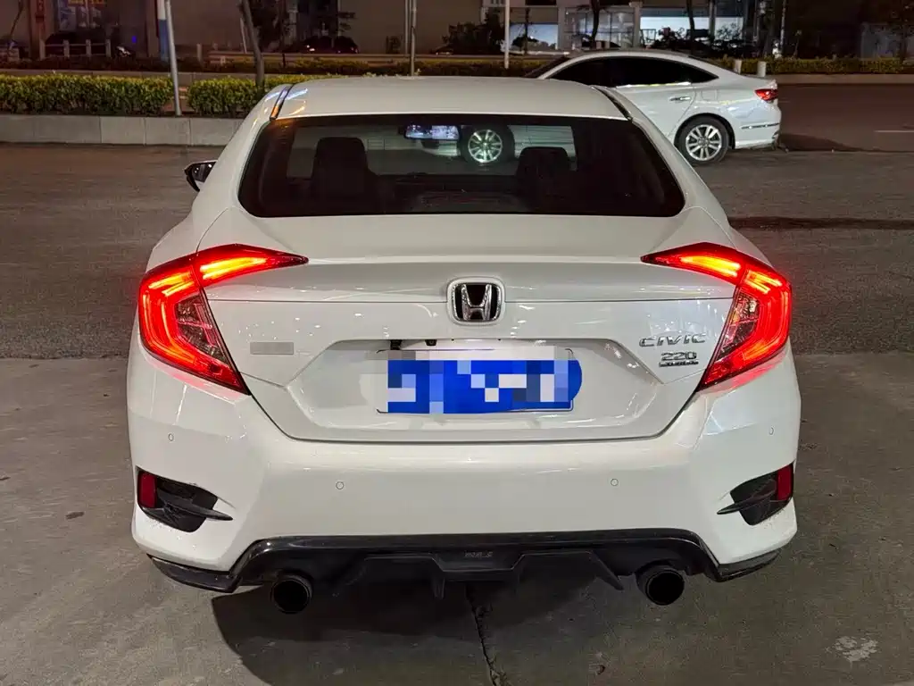 Honda Civic 2016 — фото 6