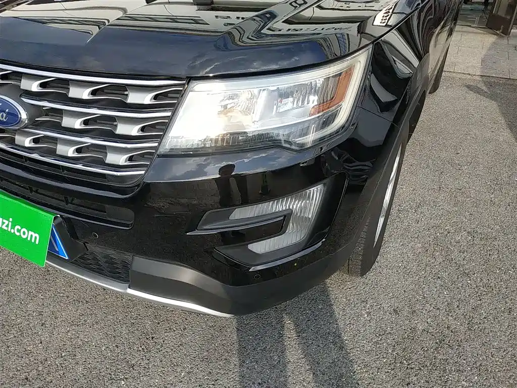 Ford Explorer 2017 — фото 23