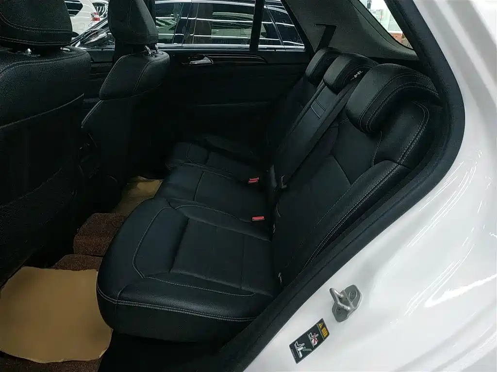 Mercedes-Benz M-Class 2015 — фото 14