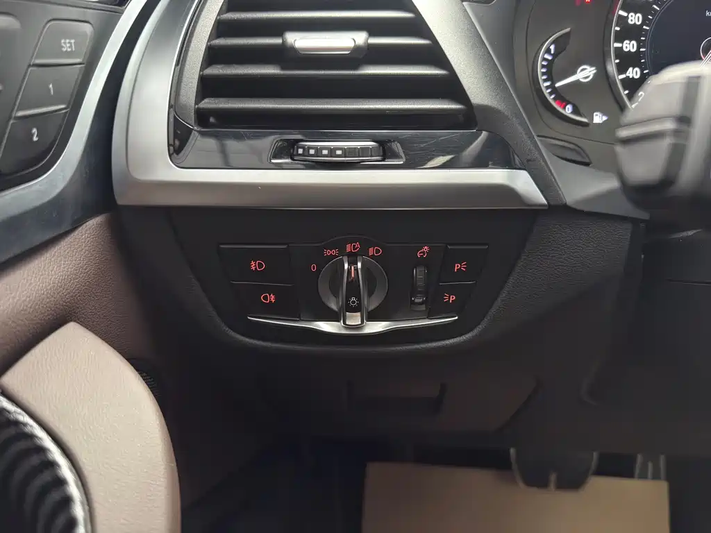 BMW X3 2019 — фото 10