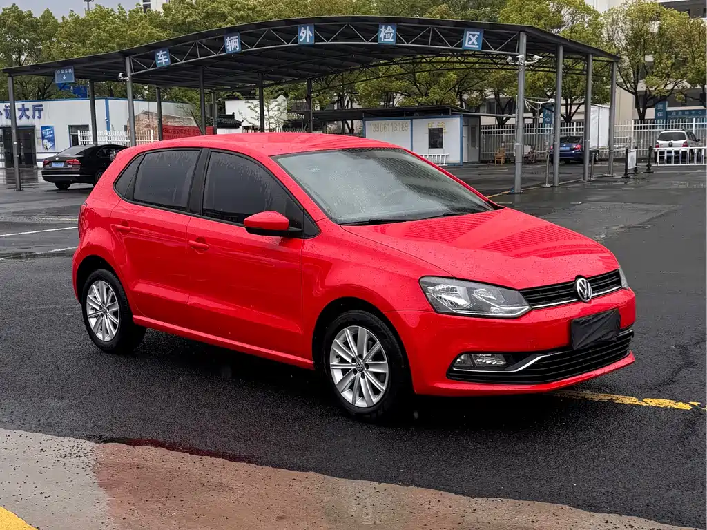 Volkswagen Polo 2015 — фото 3