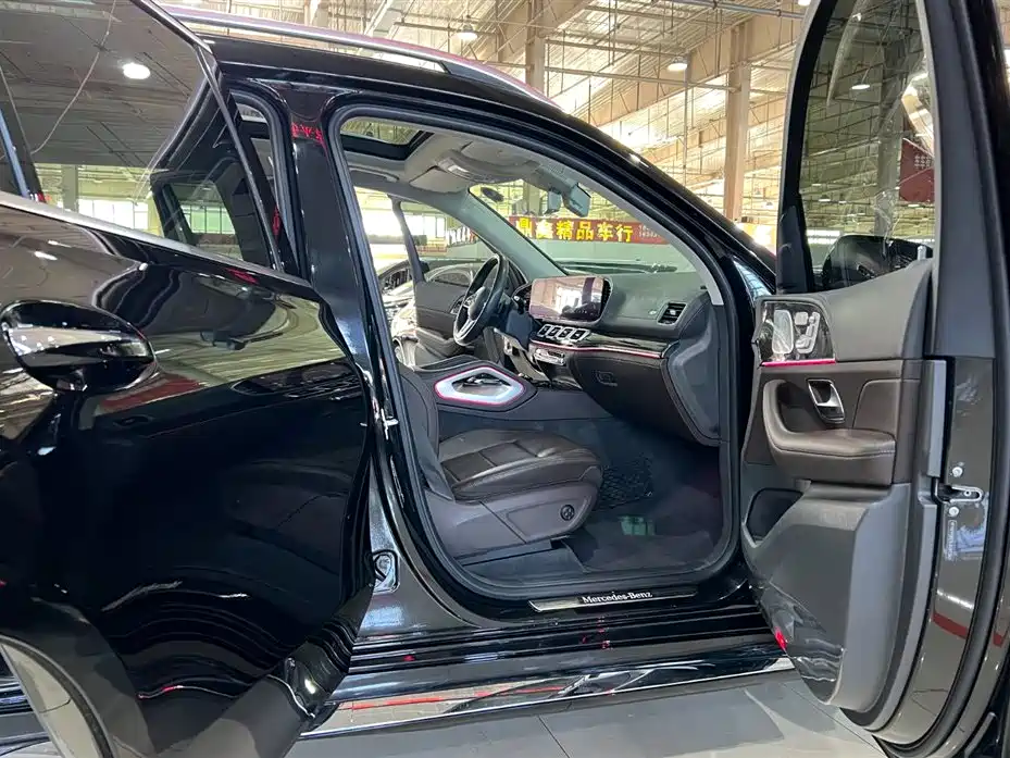 Mercedes-Benz GLS 2021 — фото 20
