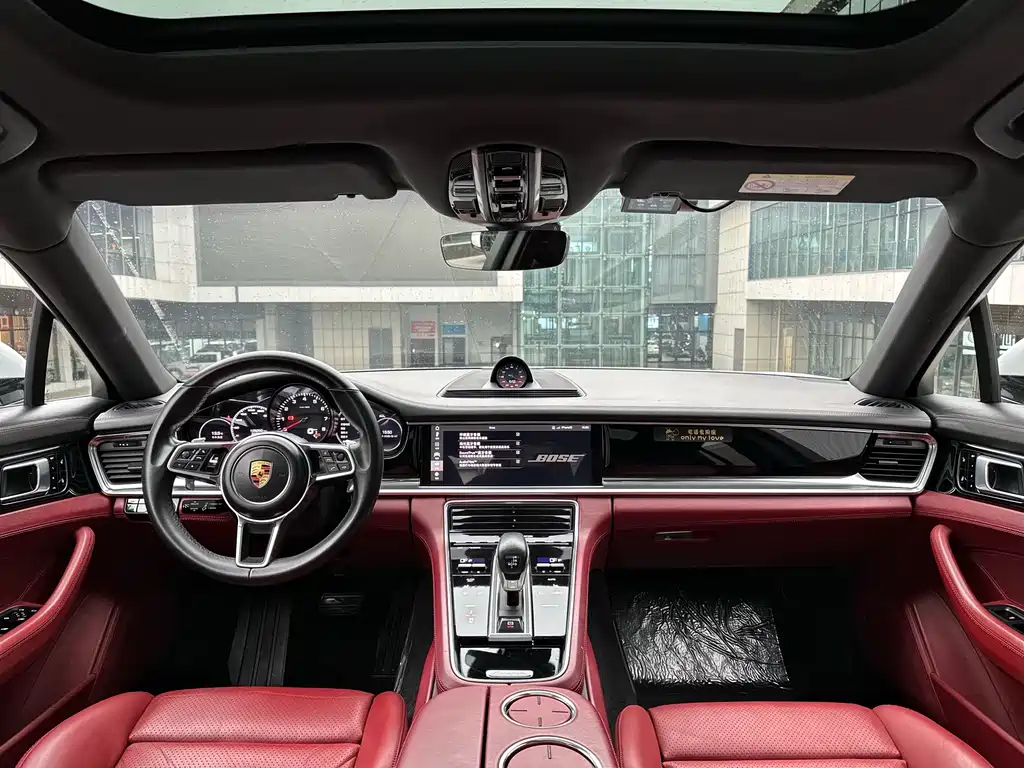 Porsche Panamera 2018 — фото 9